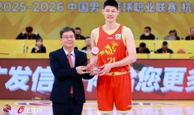 常规赛第12轮｜无惧青春风暴 全队沉着应对拿下胜利！